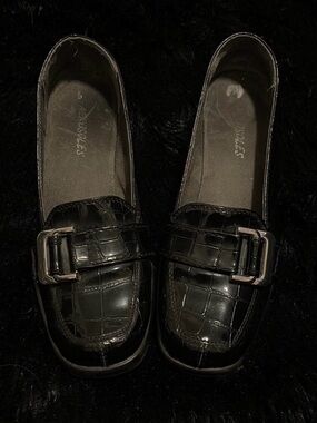 Women's Black Croc-Embossed Loafers with Buckle Accent